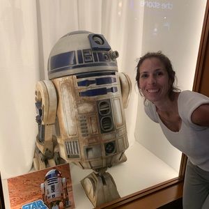 Meet your Posher, Daniela